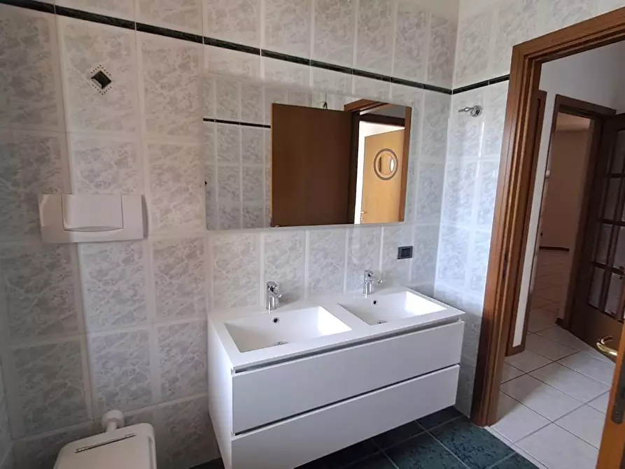 Immagine 20 di Appartamento in vendita  a Empoli