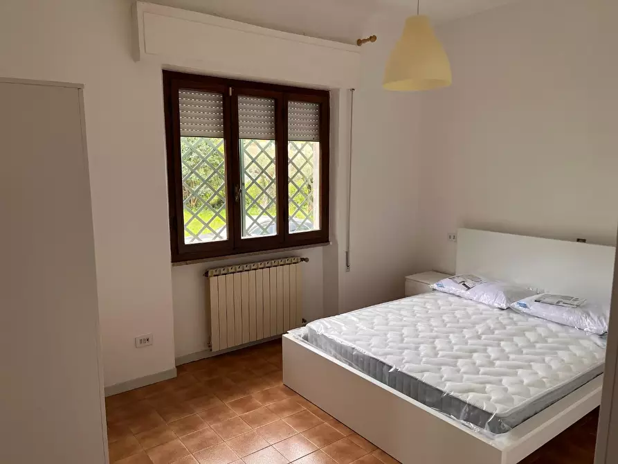 Immagine 12 di Casa indipendente in affitto  a Pietrasanta