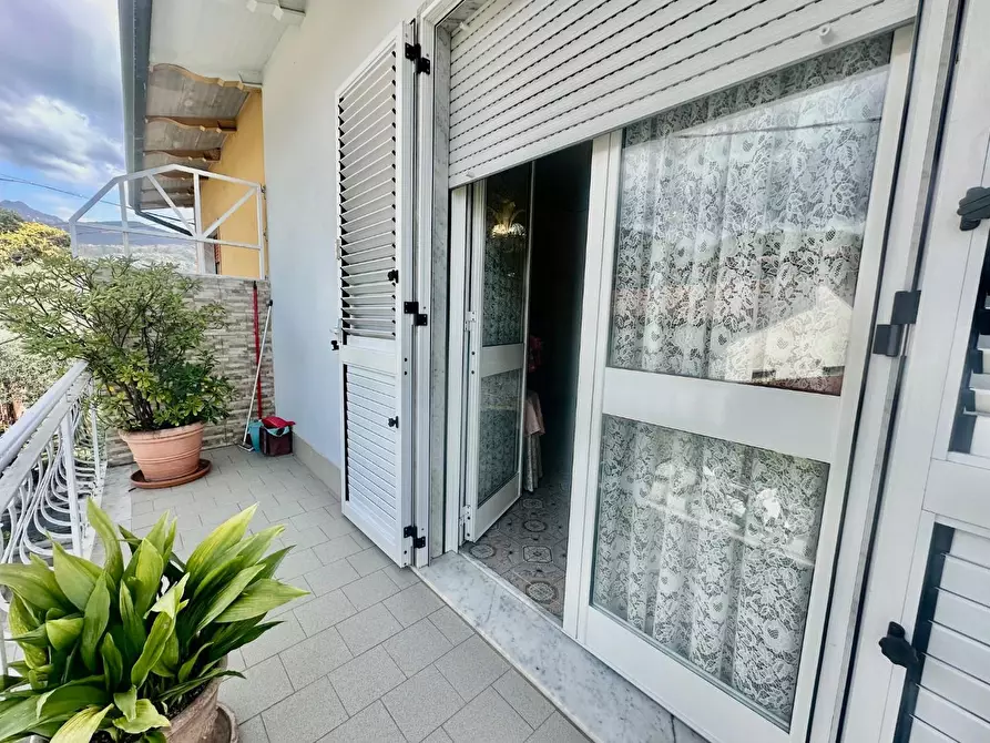 Immagine 24 di Casa semindipendente in vendita  a Massa