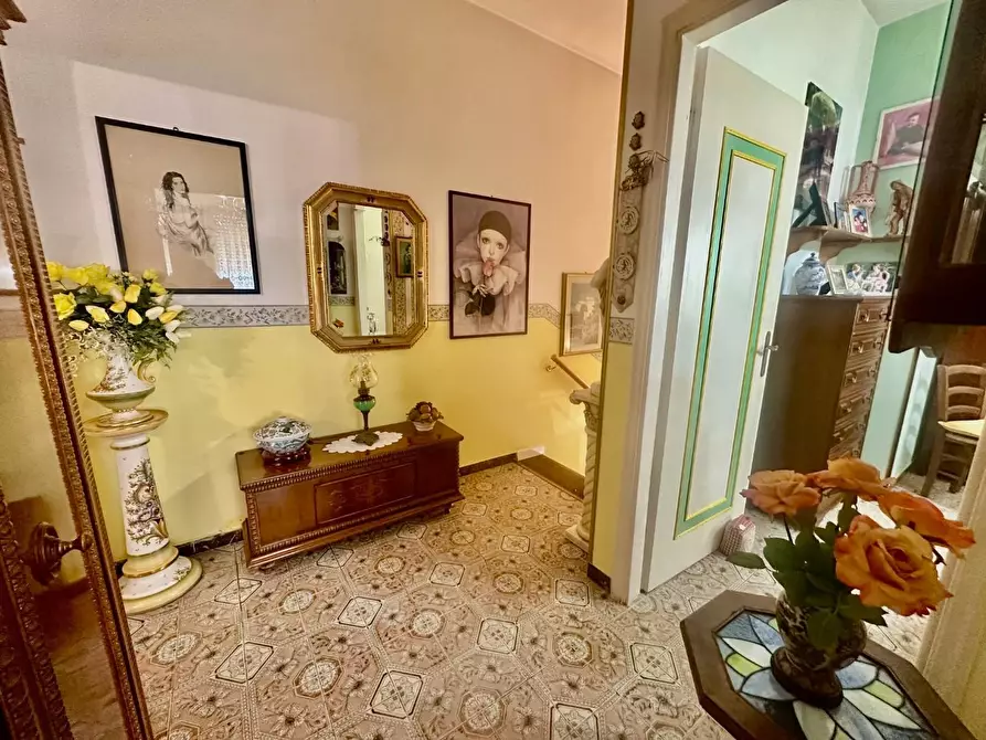 Immagine 26 di Casa semindipendente in vendita  a Massa