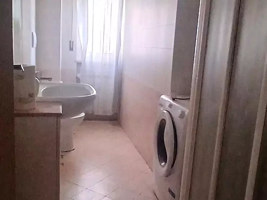 Immagine 12 di Appartamento in vendita  a Livorno