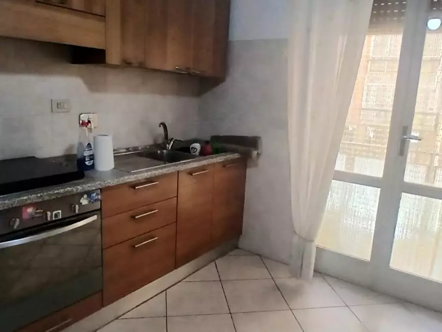 Immagine 2 di Appartamento in vendita  a Livorno