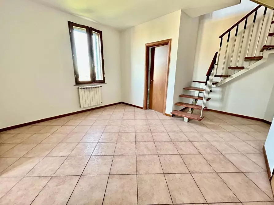 Immagine 19 di Appartamento in vendita  a Santa Croce Sull'arno