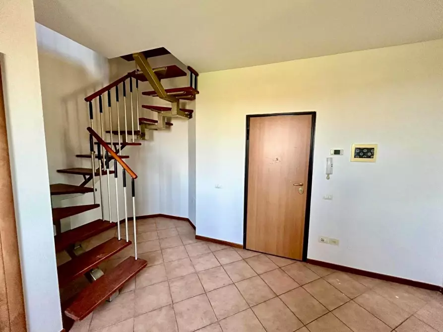 Immagine 13 di Appartamento in vendita  a Santa Croce Sull'arno