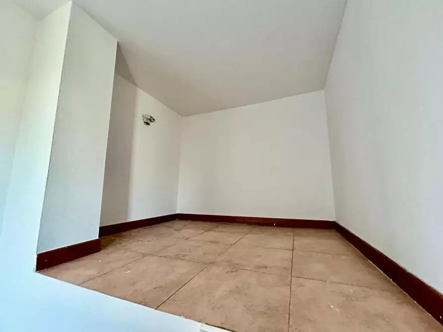 Immagine 18 di Appartamento in vendita  a Santa Croce Sull'arno