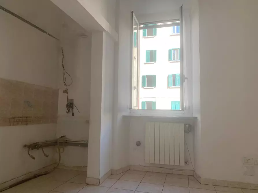 Immagine 8 di Appartamento in vendita  a Livorno