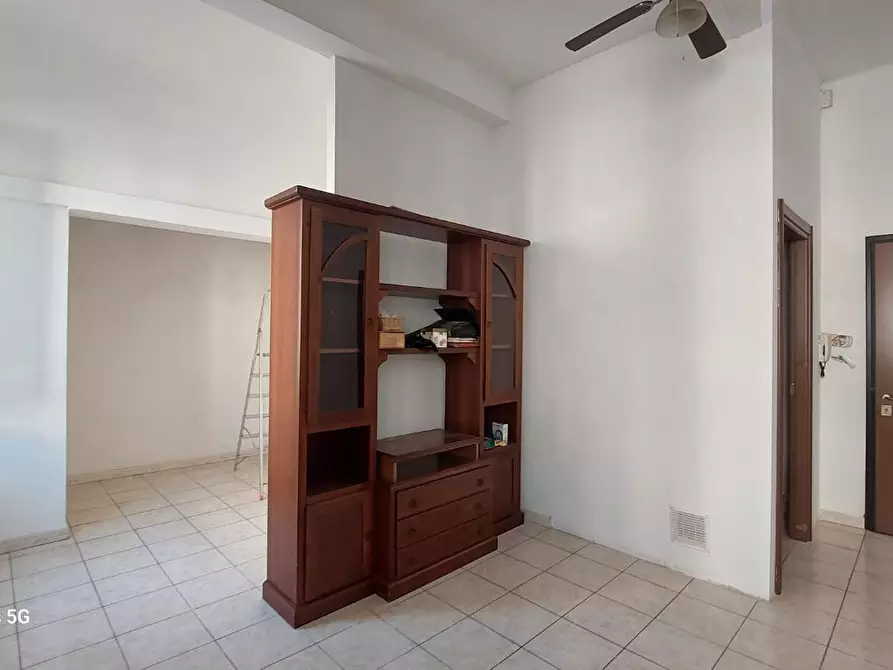 Immagine 18 di Appartamento in vendita  a Livorno