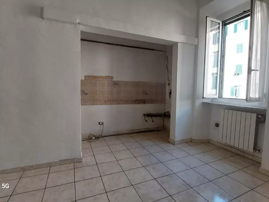 Immagine 13 di Appartamento in vendita  a Livorno