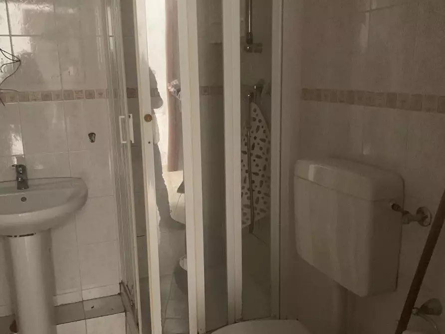 Immagine 2 di Appartamento in vendita  a Livorno