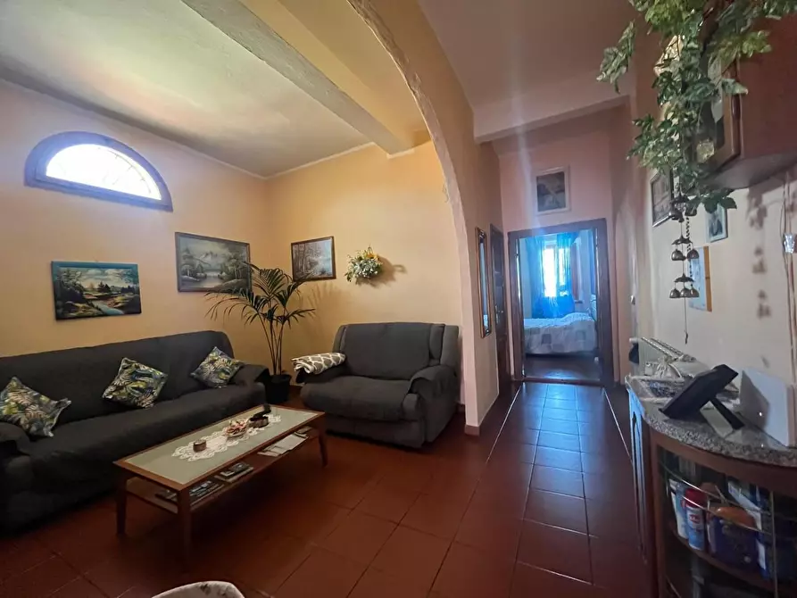 Immagine 2 di Appartamento in vendita  a Livorno