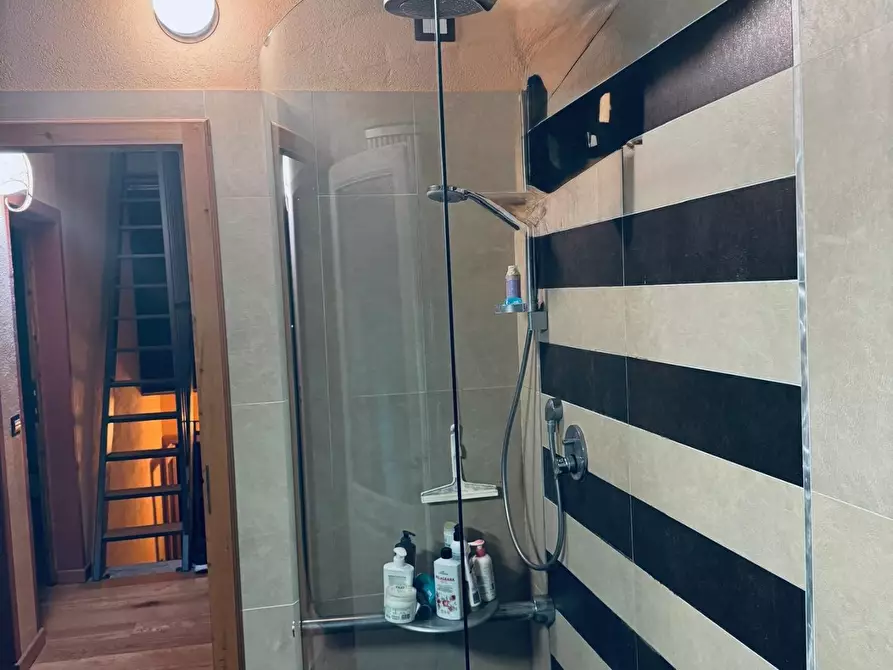 Immagine 16 di Terratetto in vendita  a Vecchiano