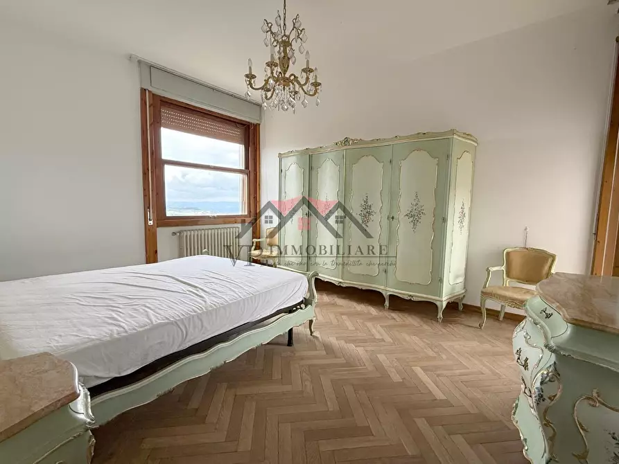 Immagine 11 di Appartamento in vendita  a Pomarance