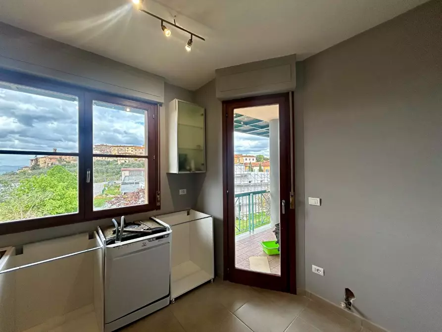 Immagine 15 di Appartamento in vendita  a Rapolano Terme