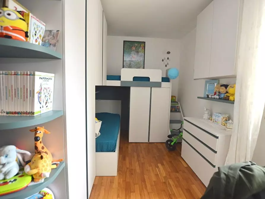 Immagine 13 di Appartamento in vendita  a Lucca