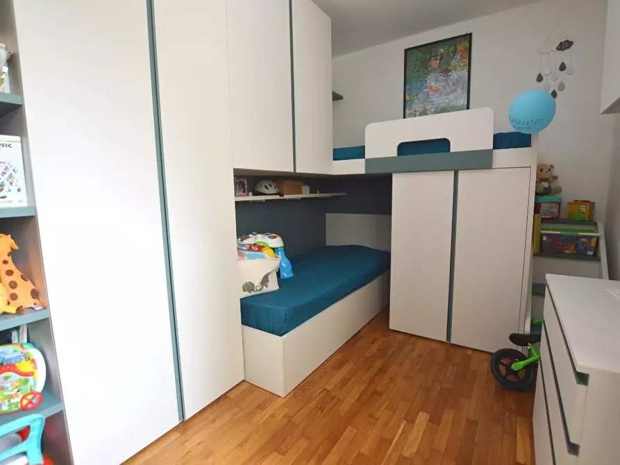 Immagine 14 di Appartamento in vendita  a Lucca