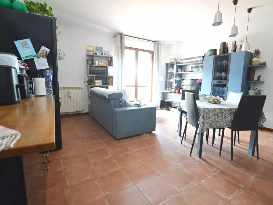 Immagine 2 di Appartamento in vendita  a Lucca