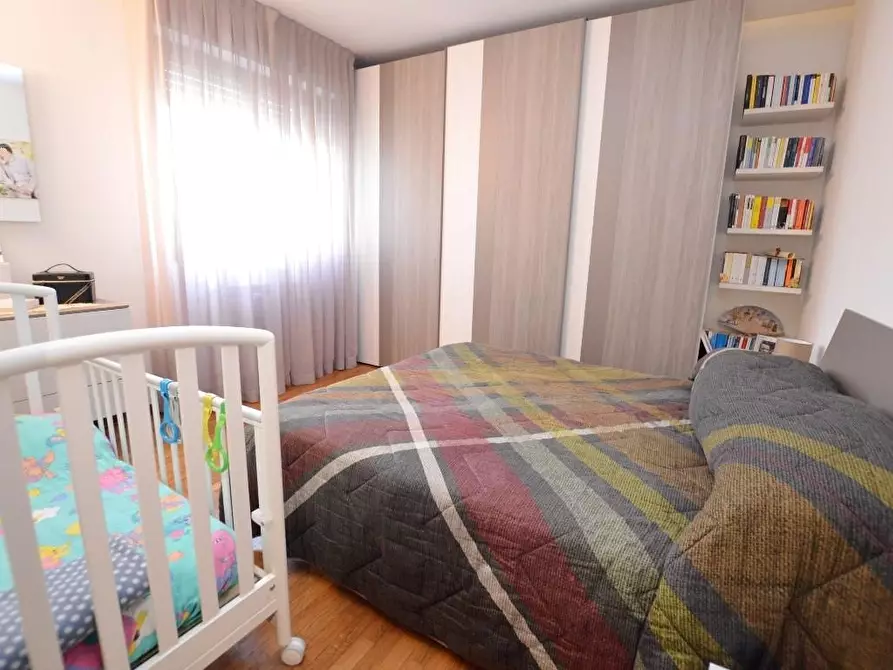 Immagine 8 di Appartamento in vendita  a Lucca