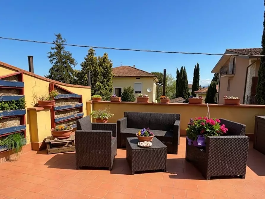 Immagine 1 di Villetta a schiera in vendita  a Cerreto Guidi