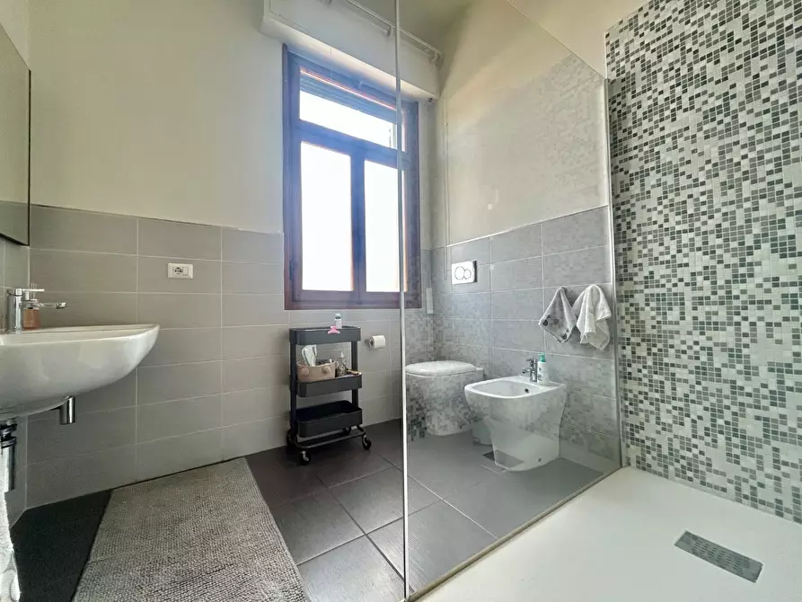 Immagine 16 di Appartamento in vendita  a Empoli