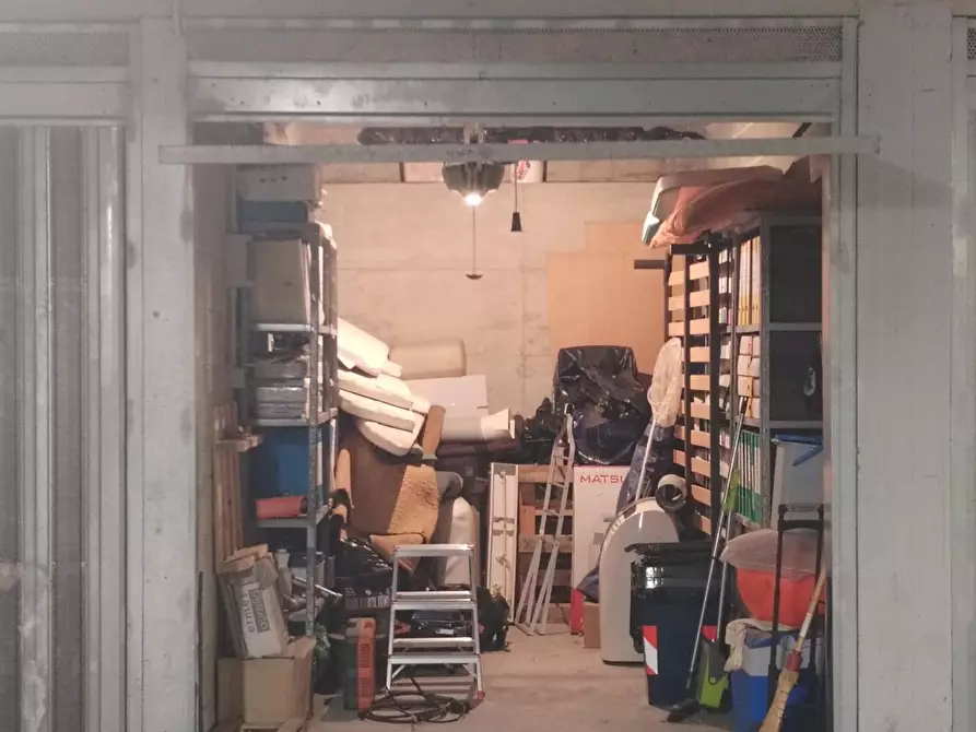 Immagine 22 di Appartamento in vendita  a Livorno