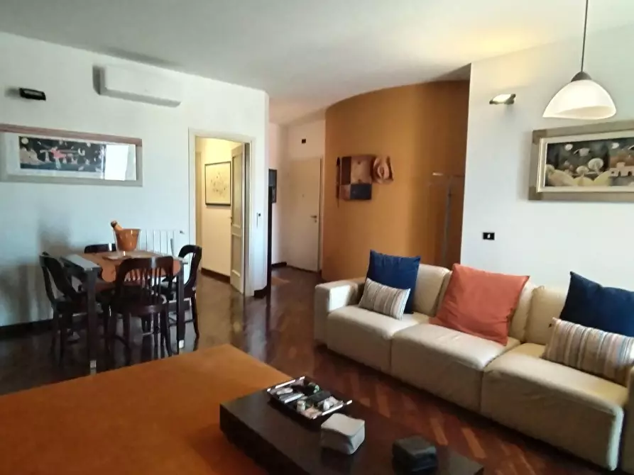 Immagine 4 di Appartamento in vendita  a Livorno