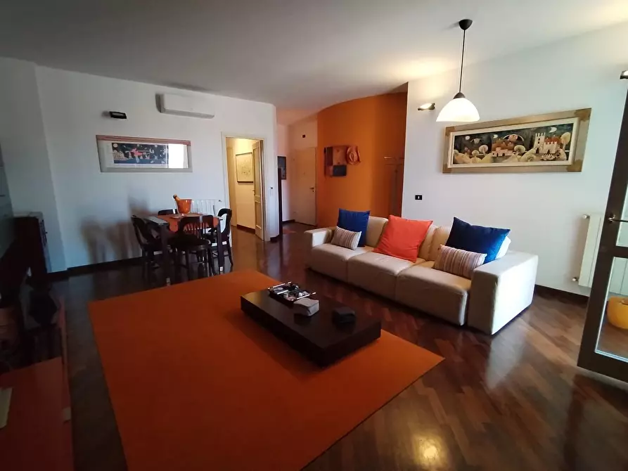 Immagine 3 di Appartamento in vendita  a Livorno