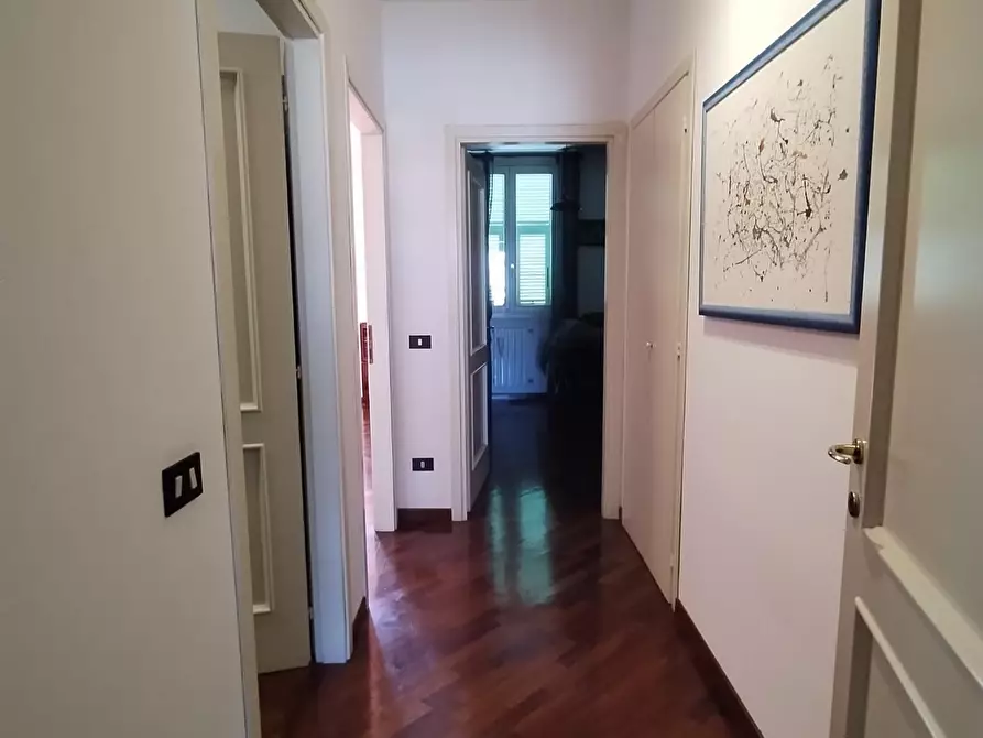Immagine 13 di Appartamento in vendita  a Livorno