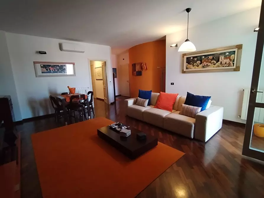 Immagine 1 di Appartamento in vendita  a Livorno