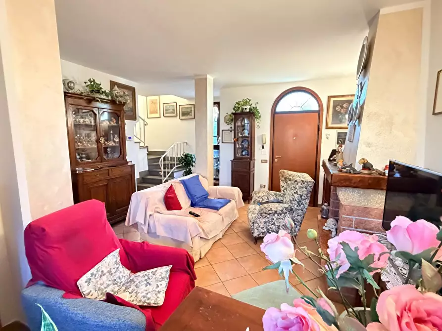 Immagine 19 di Casa bifamiliare in vendita  a San Giuliano Terme