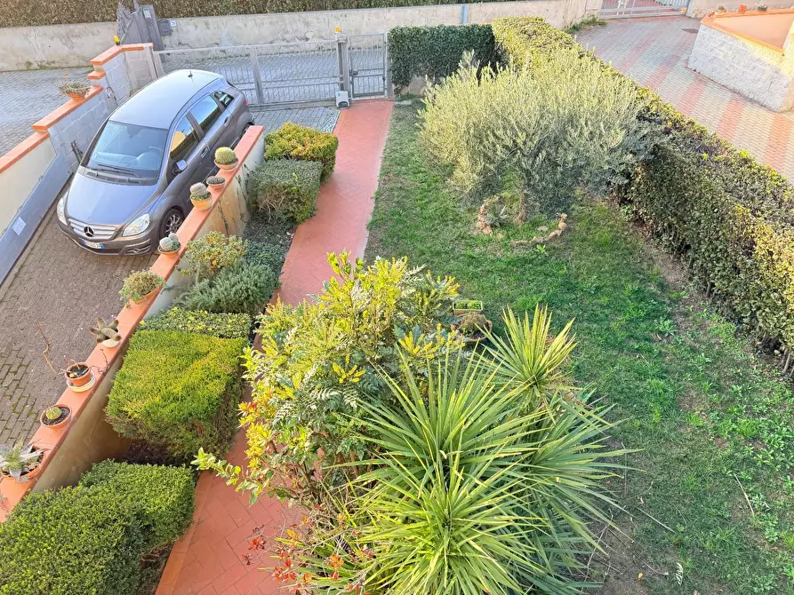 Immagine 42 di Casa bifamiliare in vendita  a San Giuliano Terme