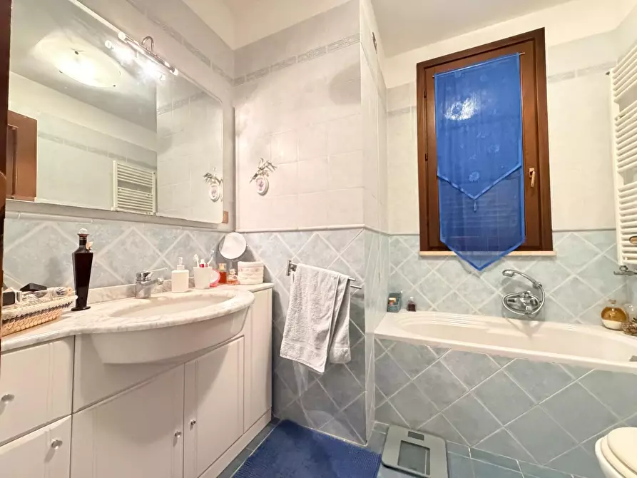 Immagine 37 di Casa bifamiliare in vendita  a San Giuliano Terme