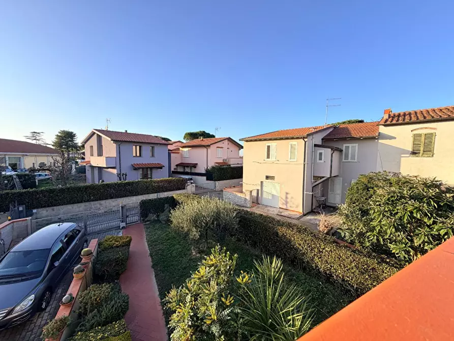 Immagine 46 di Casa bifamiliare in vendita  a San Giuliano Terme