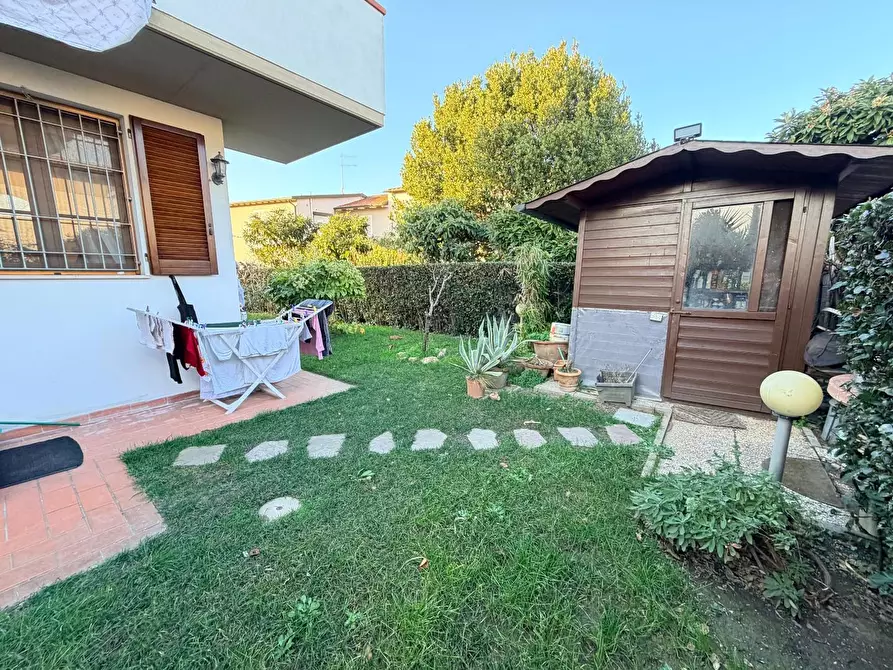 Immagine 5 di Casa bifamiliare in vendita  a San Giuliano Terme