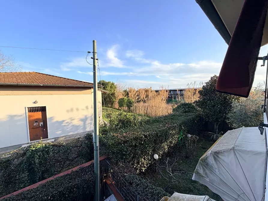 Immagine 53 di Casa bifamiliare in vendita  a San Giuliano Terme