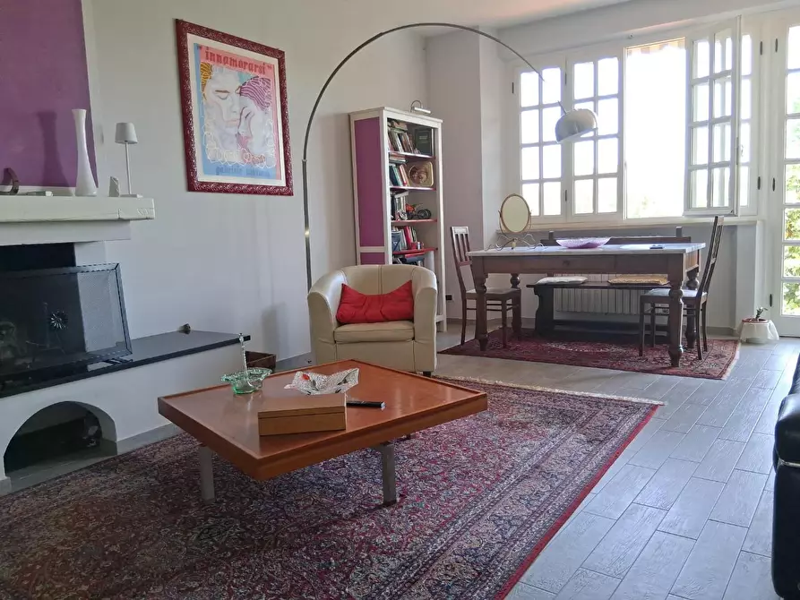 Immagine 3 di Appartamento in vendita  a Lucca