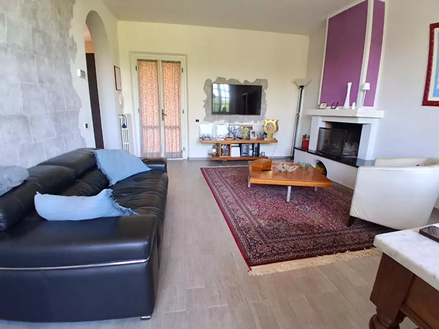 Immagine 6 di Appartamento in vendita  a Lucca