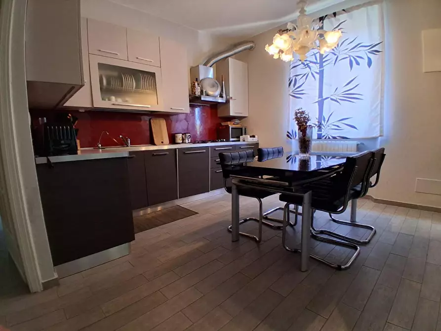 Immagine 8 di Appartamento in vendita  a Lucca