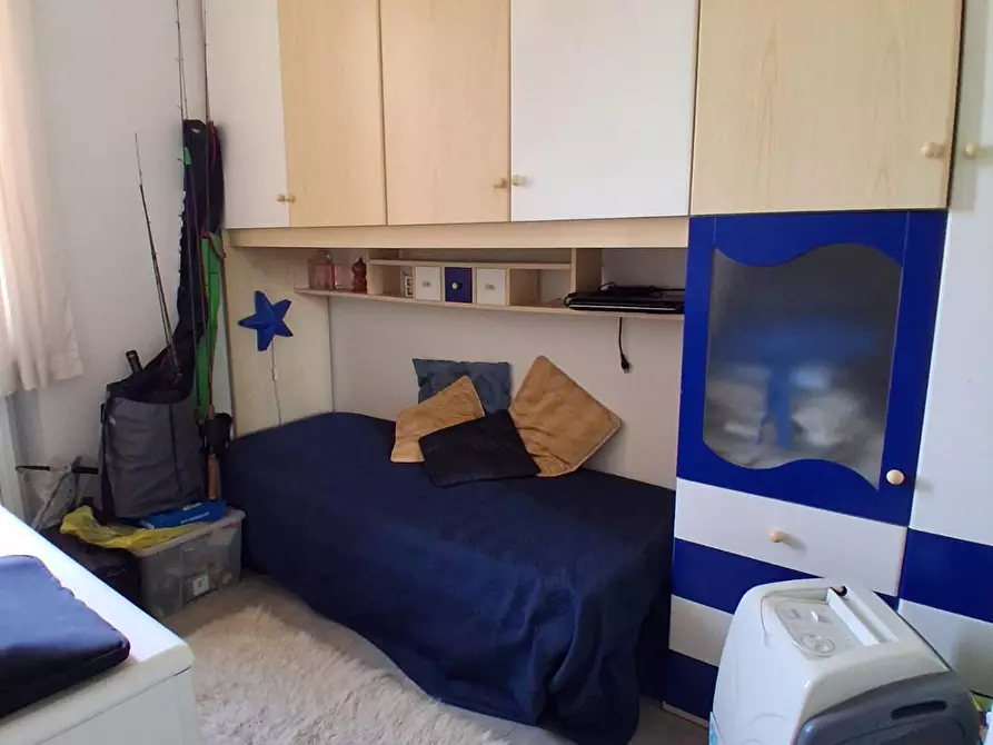 Immagine 15 di Appartamento in vendita  a Lucca