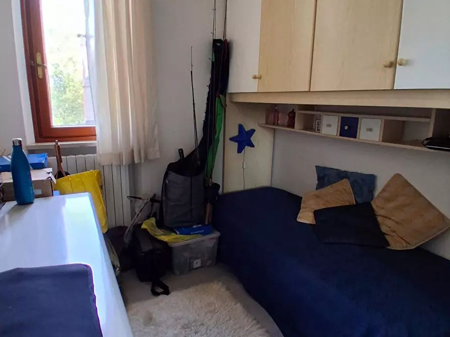 Immagine 10 di Appartamento in vendita  a Lucca