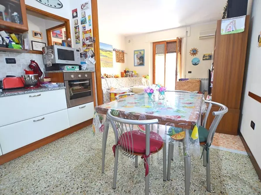 Immagine 5 di Appartamento in vendita  a Capannori