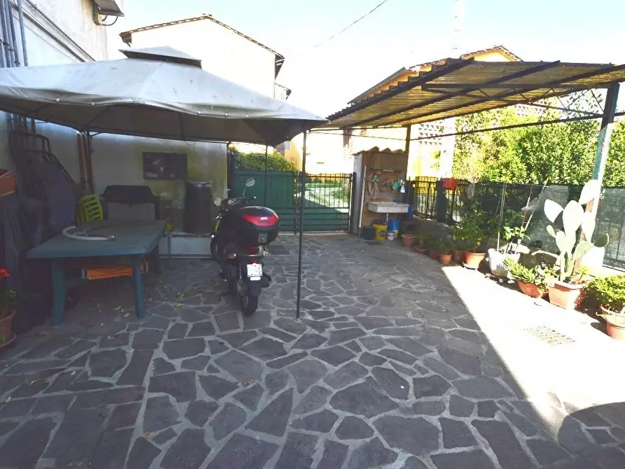 Immagine 18 di Appartamento in vendita  a Capannori