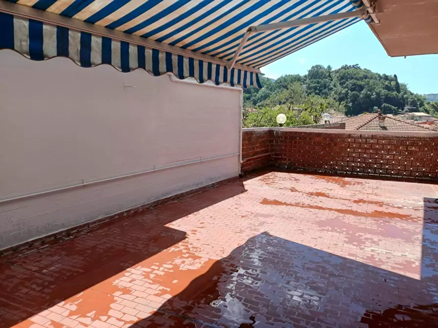 Immagine 8 di Appartamento in vendita  a Carrara