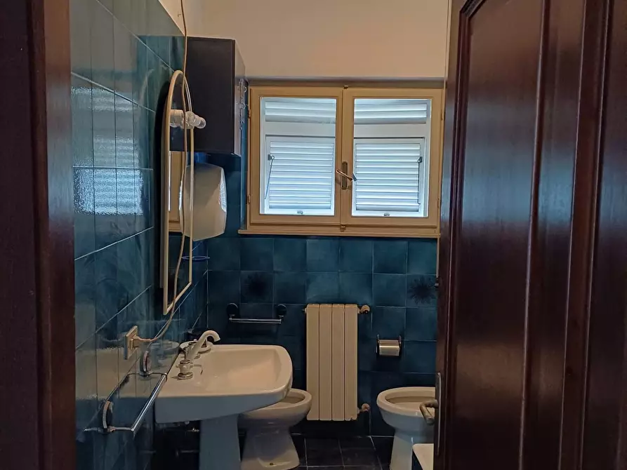 Immagine 4 di Appartamento in vendita  a Carrara