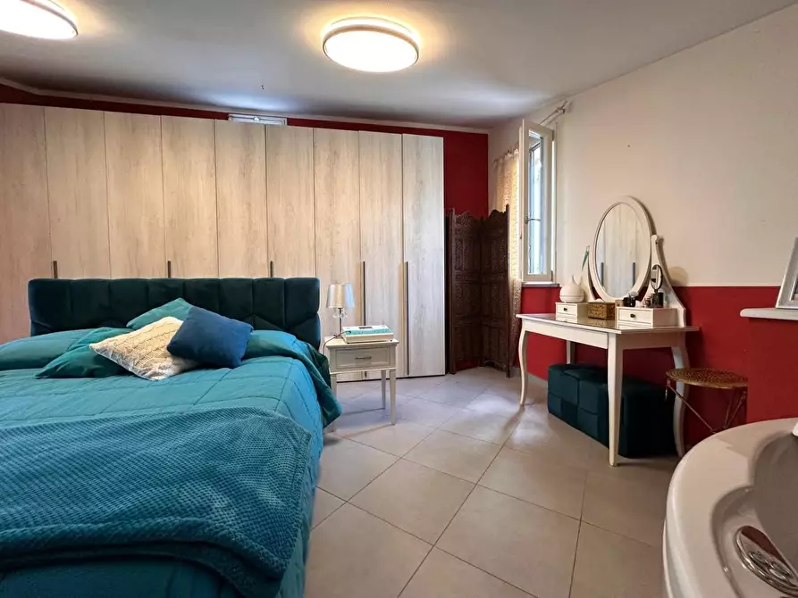 Immagine 37 di Villetta a schiera in vendita  a Buti