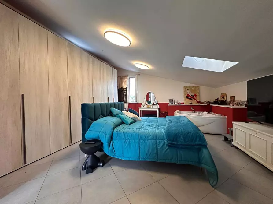 Immagine 38 di Villetta a schiera in vendita  a Buti