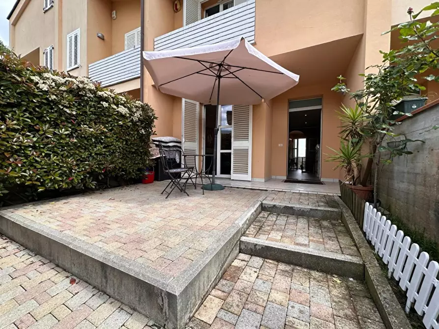 Immagine 54 di Villetta a schiera in vendita  a Buti