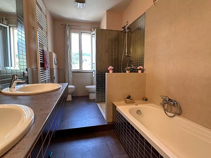 Immagine 29 di Villetta a schiera in vendita  a Buti