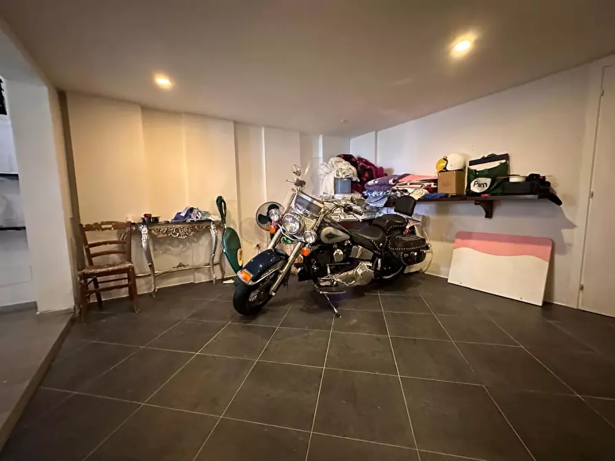 Immagine 43 di Villetta a schiera in vendita  a Buti