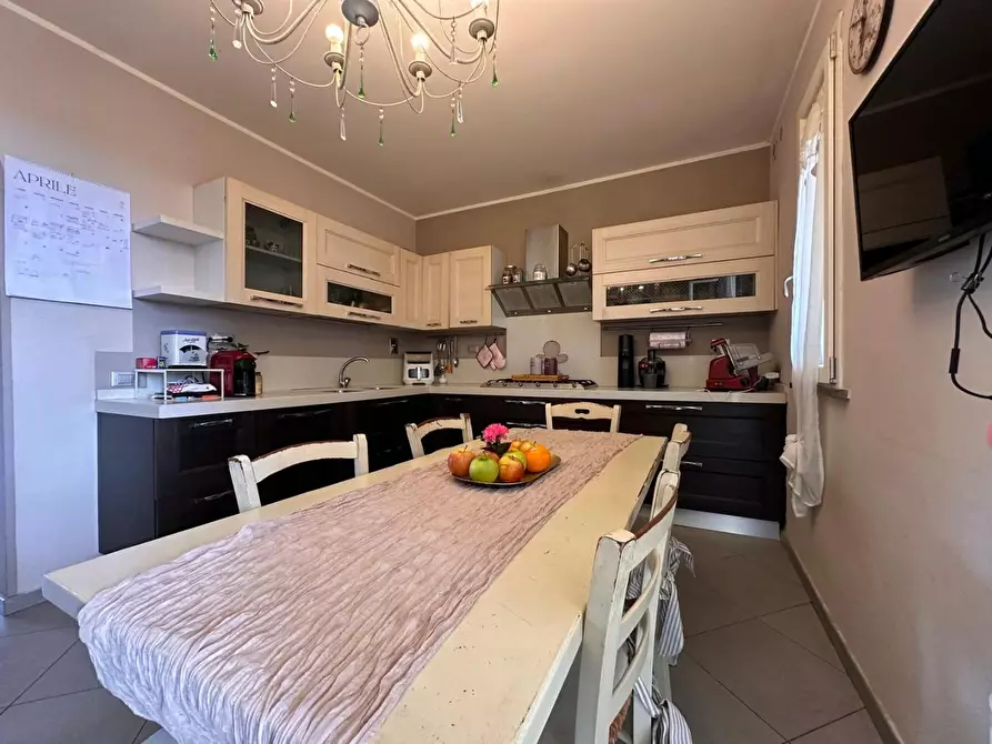 Immagine 11 di Villetta a schiera in vendita  a Buti