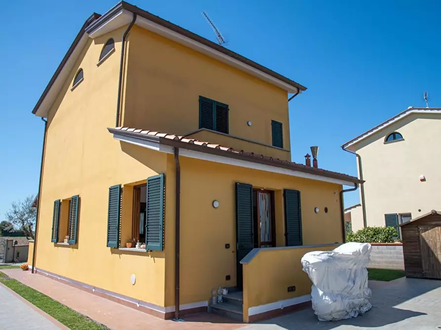 Immagine 16 di Villa in vendita  a San Giuliano Terme